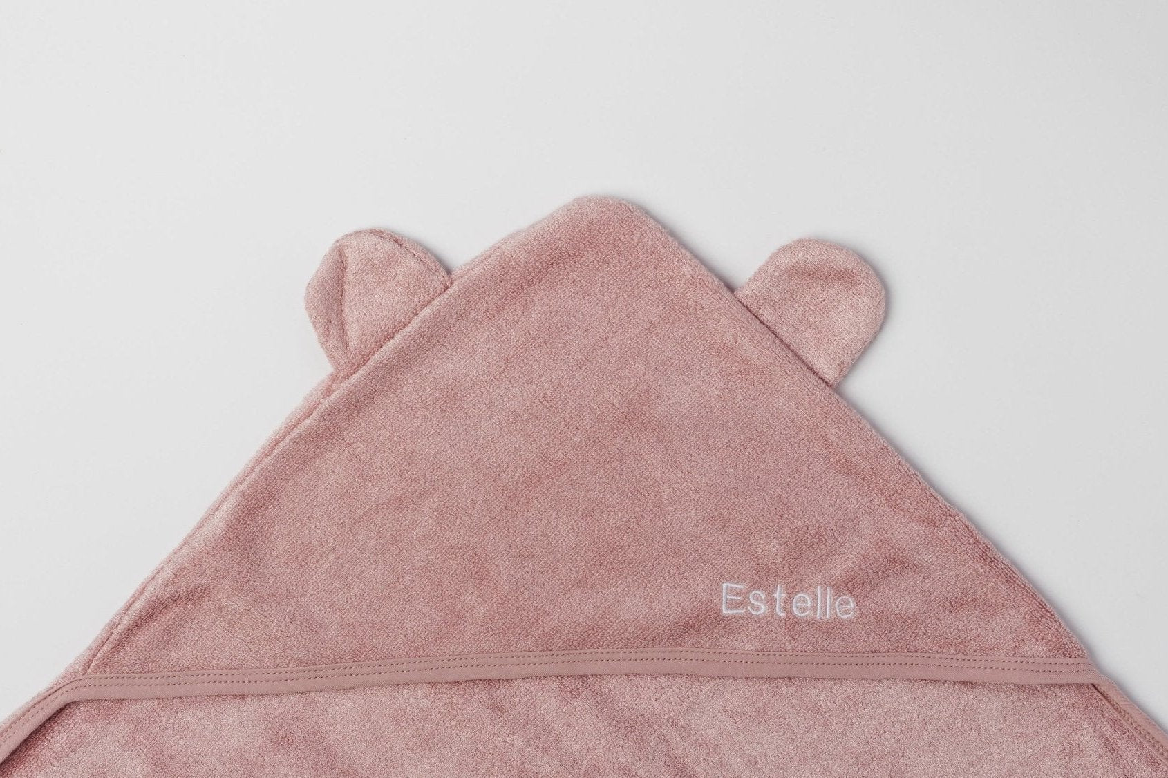 Luxurious Bamboo Hooded Towel (Dreamy Rose)
