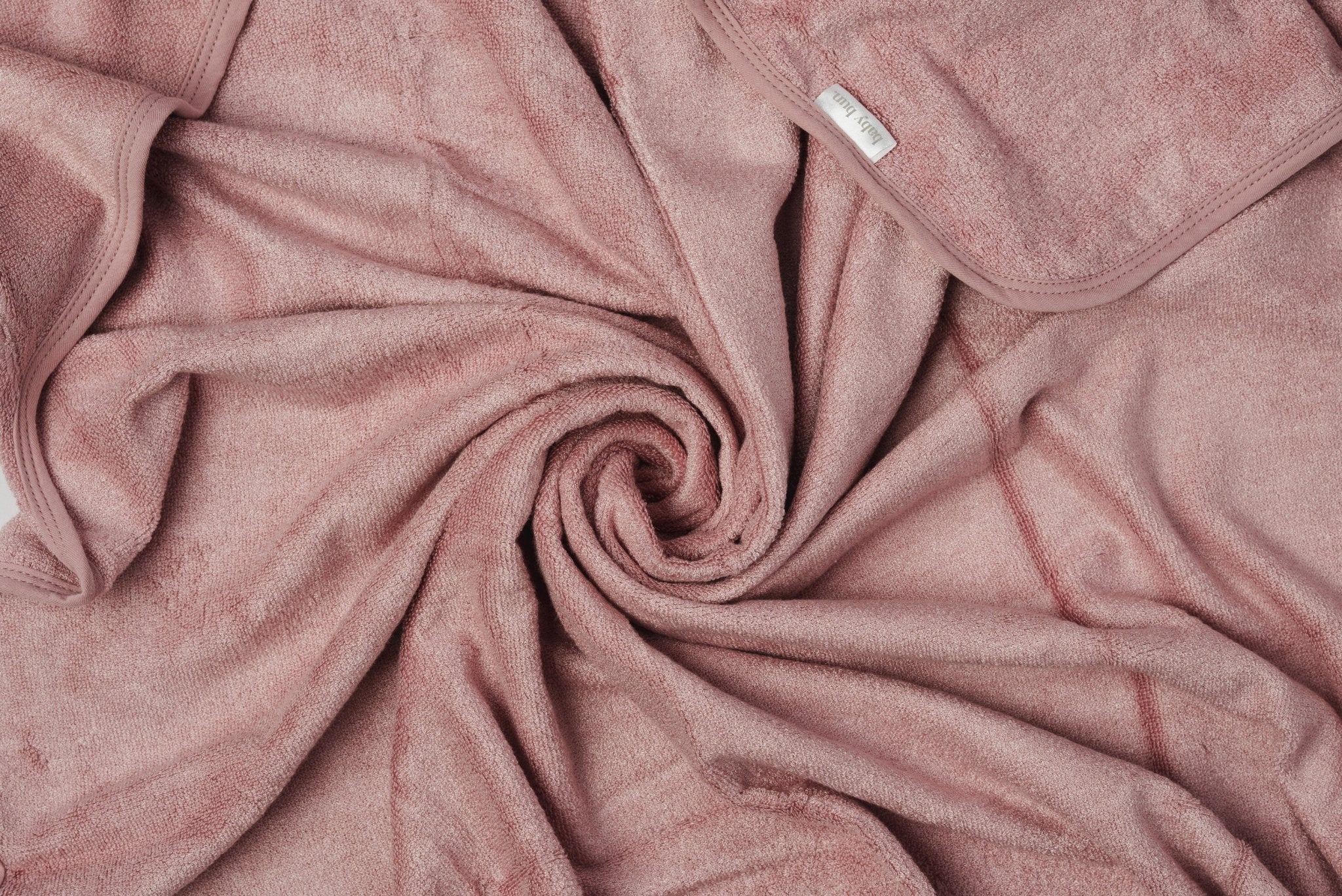 Luxurious Bamboo Hooded Towel (Dreamy Rose)